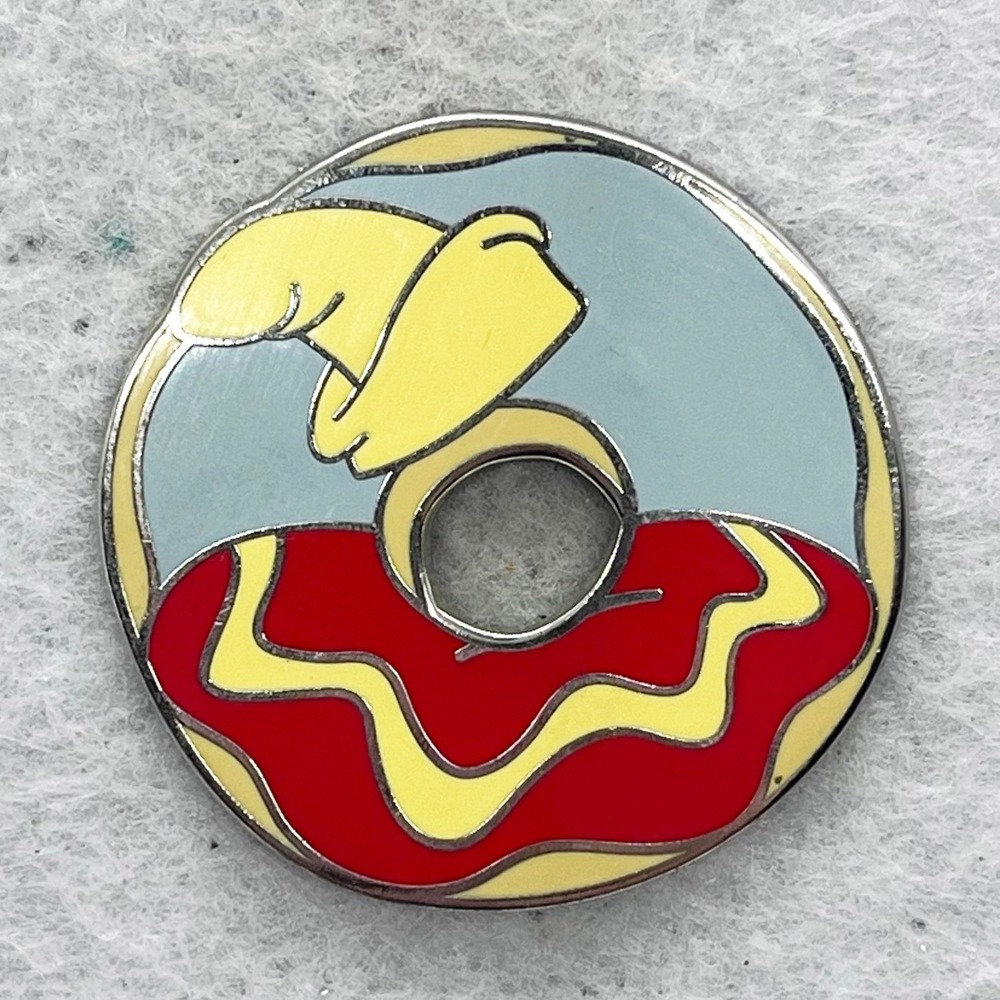 🔮 5/$25 Disney Dumbo Donut Pin